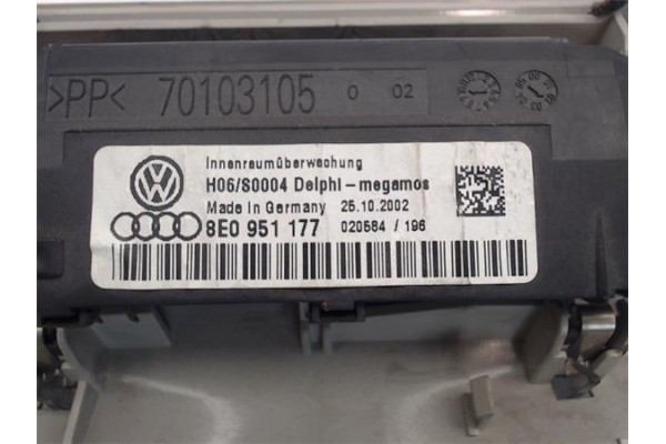 Recambio de luz interior techo para audi a4 avant (8e) referencia OEM IAM 8R0951177  