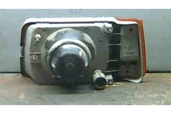 Recambio de faro delantero dcho para seat terra 1.4 familiar referencia OEM IAM SE028930008A  