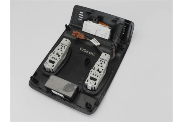 Recambio de luz interior techo para renault clio v 1.0 business referencia OEM IAM 969803518R 969809004R 