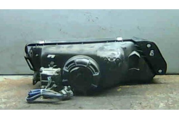 Recambio de faro delantero izquierdo para kia sephia ii 1.5 referencia OEM IAM 0K21G51040  