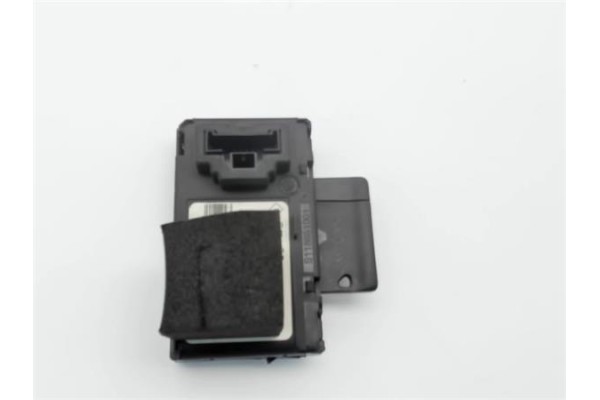 Recambio de llave para renault megane ii (bm0/1_, cm0/1_) 1.5 dci referencia OEM IAM 8200125077  