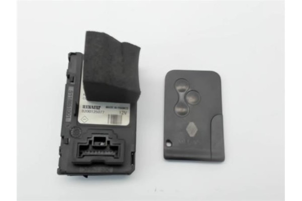 Recambio de llave para renault megane ii (bm0/1_, cm0/1_) 1.5 dci referencia OEM IAM 8200125077  