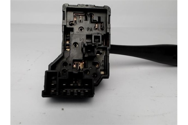 Recambio de mando intermitencia para nissan vanette cargo (hc23) 2.3 d referencia OEM IAM 36750B2  
