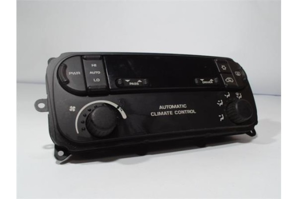 Recambio de mandos climatizador para chrysler voyager (rg) 2.5 crd se grand voyager 10 millones referencia OEM IAM 12239599 P051