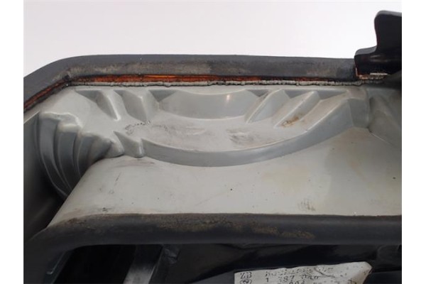 Recambio de piloto trasero derecho para bmw serie 3 berlina (e36) referencia OEM IAM 1387046  63211387362 , BMW