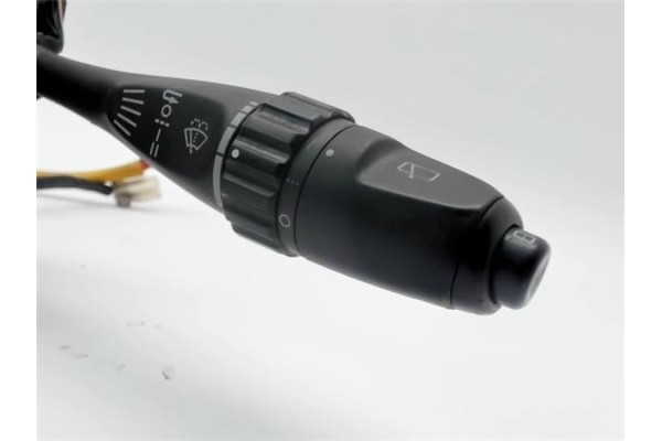Recambio de mando intermitencia para mitsubishi space star (dg0) 1.8 gdi (dg5a) referencia OEM IAM MR368915  
