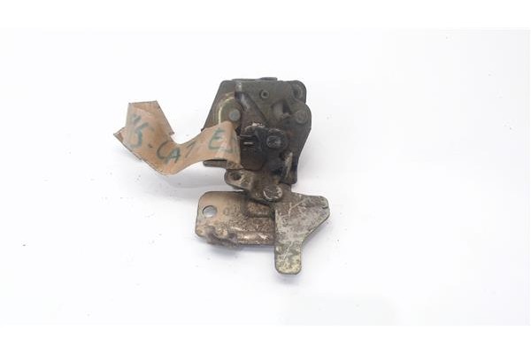 Recambio de cierre electromagnetico trasero izquierdo para nissan serena (c23m) 2.3 d referencia OEM IAM 825030C 825030C000 