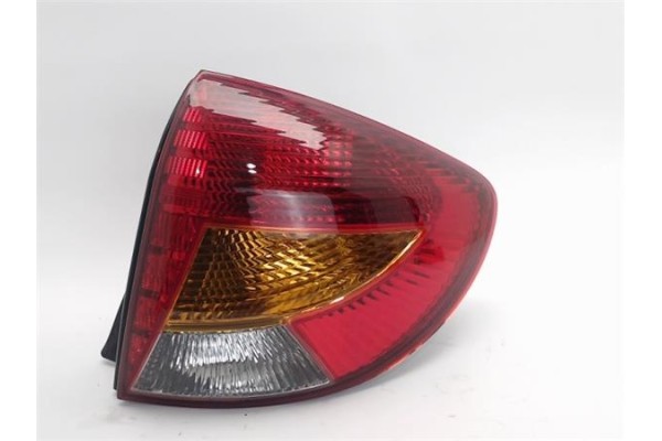 Recambio de piloto trasero derecho para kia rio (bc) referencia OEM IAM OK34A51140  