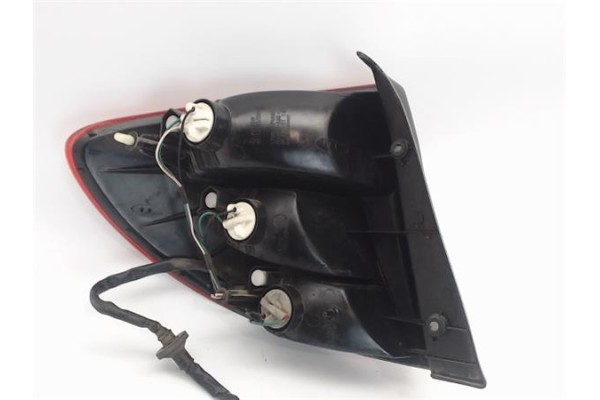 Recambio de piloto trasero derecho para kia rio (bc) referencia OEM IAM OK34A51140  