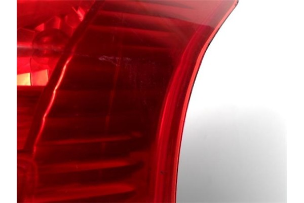 Recambio de piloto trasero derecho para toyota yaris (ksp9/scp9/nlp9) 1.4 d-4d referencia OEM IAM 815510D110 2242268 8155152550 