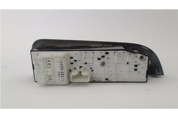 Recambio de mando elevalunas delantero izquierdo para toyota corolla (e11) 1.6 (ae111_) referencia OEM IAM 8482012340  