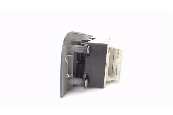 Recambio de mando elevalunas delantero izquierdo para toyota corolla (e11) 1.6 (ae111_) referencia OEM IAM 8482012340  