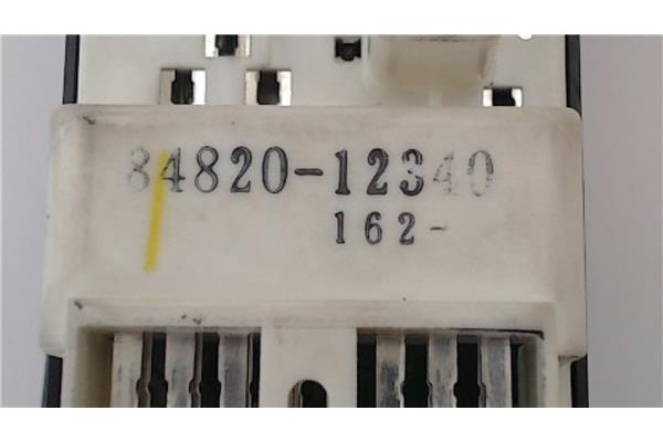 Recambio de mando elevalunas delantero izquierdo para toyota corolla (e11) 1.6 (ae111_) referencia OEM IAM 8482012340  