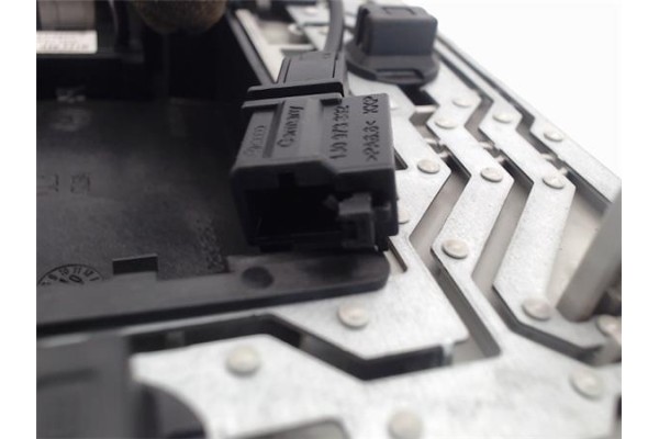 Recambio de luz interior techo para volkswagen polo v (6r1) referencia OEM IAM 0891550  