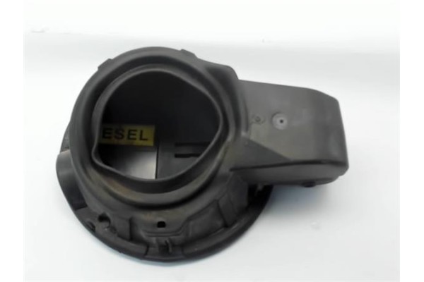 Recambio de tapa exterior combustible para peugeot 207 1.6 hdi referencia OEM IAM 9681730680  