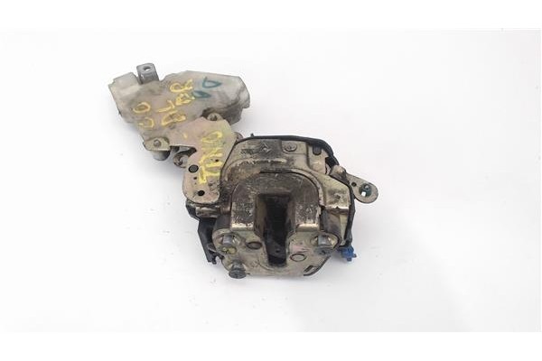 Recambio de cierre electromagnetico delantero derecho para nissan almera tino (v10m) 2.2 di referencia OEM IAM 80502BM660 80502B