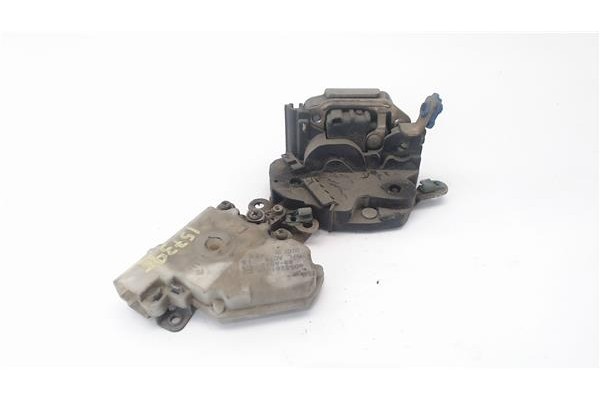 Recambio de cierre electromagnetico delantero derecho para nissan almera tino (v10m) 2.2 di referencia OEM IAM 80502BM660 80502B