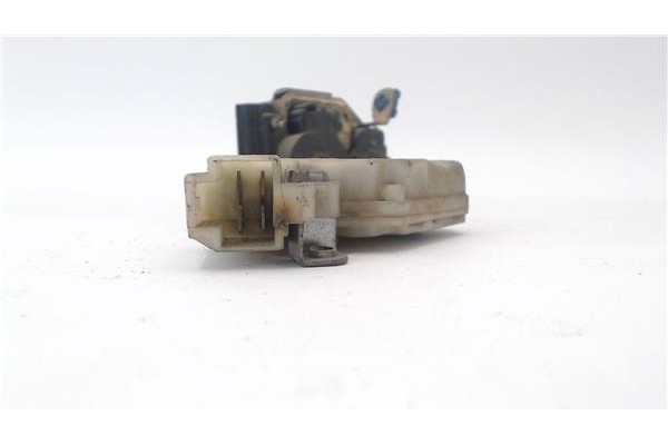 Recambio de cierre electromagnetico delantero derecho para nissan almera tino (v10m) 2.2 di referencia OEM IAM 80502BM660 80502B