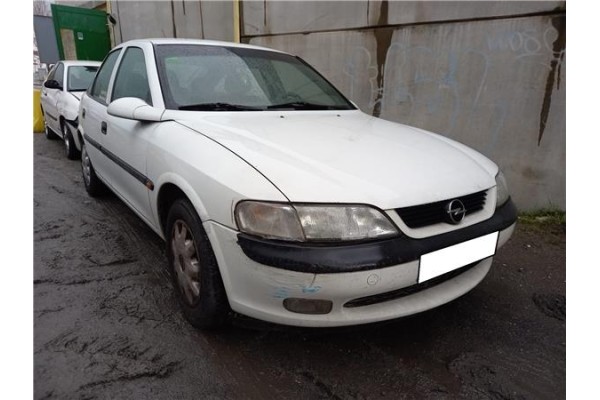 opel vectra b berlina del año 1997