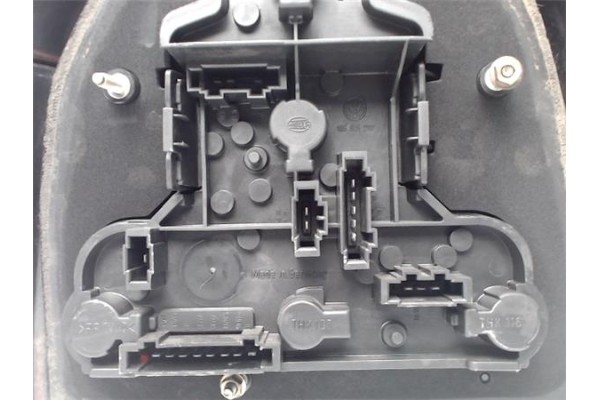 Recambio de piloto trasero derecho para volkswagen golf iii (1h1) 2.0 referencia OEM IAM 1H6945112B  1E0945096A , AUDI