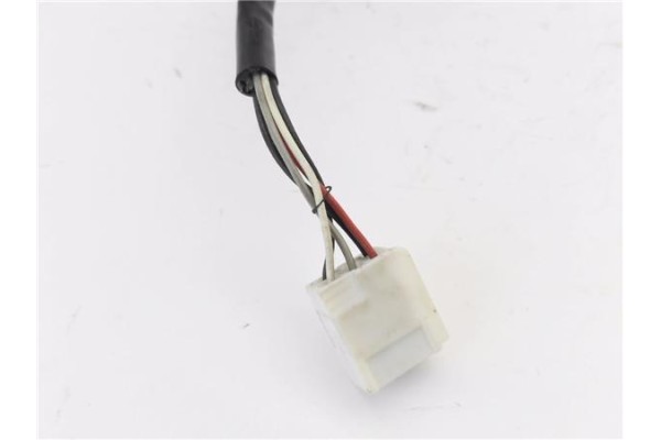 Recambio de retrovisor electrico derecho para toyota corolla (e11) 1.6 (ae111_) referencia OEM IAM E11015476  