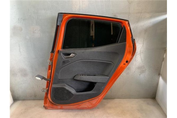 Recambio de puerta trasero derecha para renault clio v 1.0 business referencia OEM IAM 821005029R  