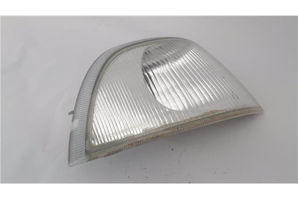 Recambio de intermitente delantero dcho para volvo s40 berlina 2.0 referencia OEM IAM 30854654  