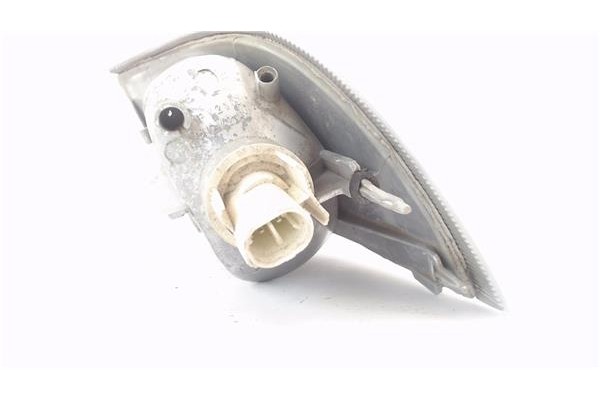 Recambio de intermitente delantero dcho para volvo s40 berlina 2.0 referencia OEM IAM 30854654  