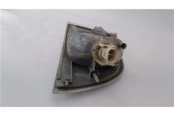 Recambio de intermitente delantero dcho para volvo s40 berlina 2.0 referencia OEM IAM 30854654  