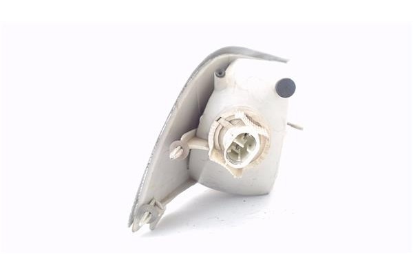 Recambio de intermitente delantero izquierdo para volvo s40 berlina 2.0 referencia OEM IAM 30854653  
