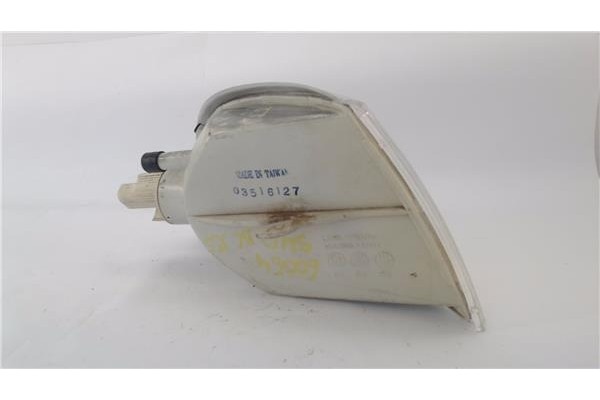 Recambio de intermitente delantero izquierdo para volvo s40 berlina 2.0 referencia OEM IAM 30854653  