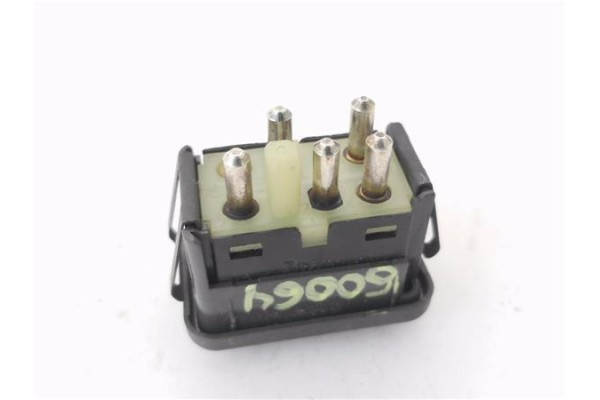 Recambio de mando elevalunas delantero izquierdo para volvo s40 berlina 2.0 referencia OEM IAM 30862853 03458221 