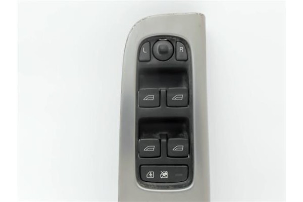 Recambio de mando elevalunas delantero izquierdo para volvo v50 familiar 2.0 d referencia OEM IAM 8663817  