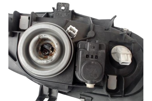 Recambio de faro delantero izquierdo para citroen saxo 1.5 d sx referencia OEM IAM 6204W2 9636331780 