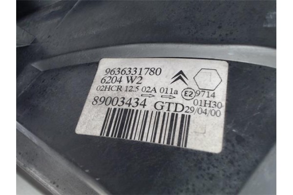 Recambio de faro delantero izquierdo para citroen saxo 1.5 d sx referencia OEM IAM 6204W2 9636331780 