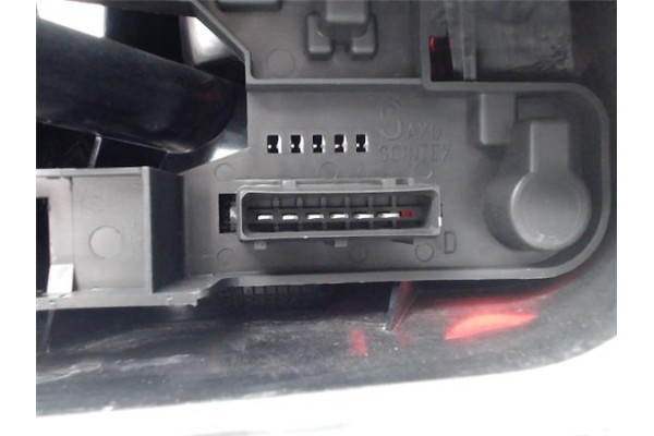 Recambio de piloto trasero derecho para citroen saxo 1.5 d sx referencia OEM IAM 9636331780 89003434 