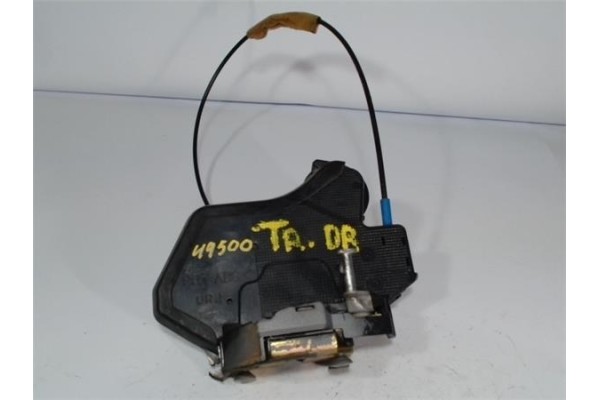 Recambio de cierre electromagnetico trasero derecho para toyota corolla verso (r1) 1.8 sol referencia OEM IAM   