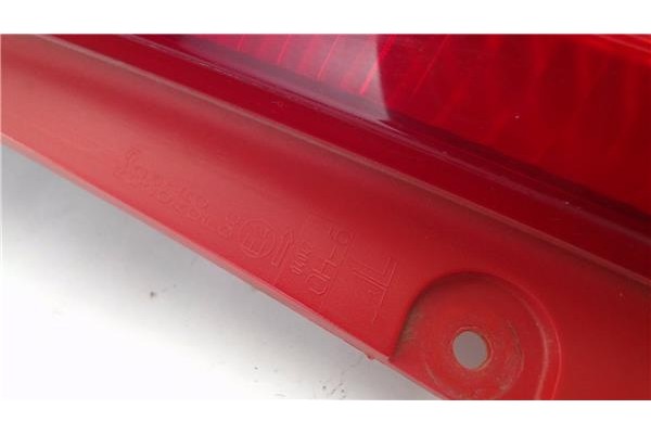 Recambio de piloto trasero derecho para peugeot 107 1.0 básico referencia OEM IAM 6351X6  