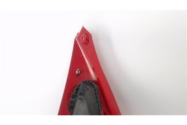 Recambio de piloto trasero derecho para peugeot 107 1.0 básico referencia OEM IAM 6351X6  