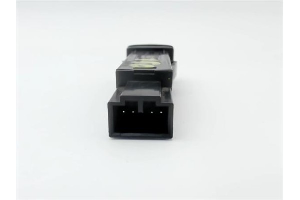 Recambio de interruptor luces emergencia para volvo v50 familiar 2.0 d referencia OEM IAM 38739296  