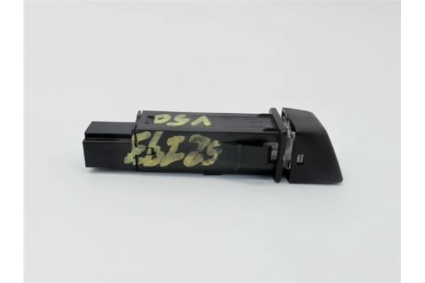 Recambio de interruptor luces emergencia para volvo v50 familiar 2.0 d referencia OEM IAM 38739296  