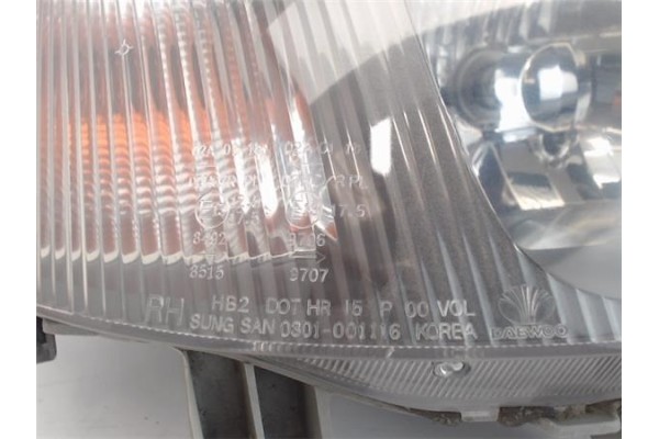 Recambio de faro delantero dcho para daewoo tacuma referencia OEM IAM 96260520 0301001116 