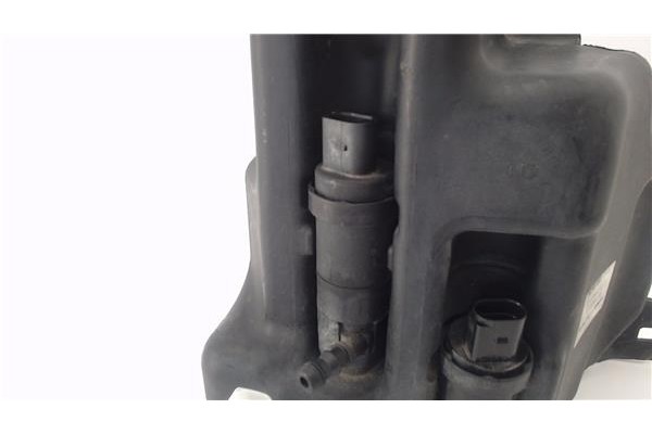 Recambio de deposito limpiaparabrisas para mercedes-benz clase b (bm 246) 1.8 b 200 cdi (246.201) referencia OEM IAM A2468690120