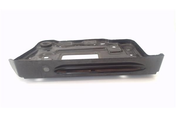 Recambio de soporte bateria para mercedes-benz clase b (bm 246) 1.8 b 200 cdi (246.201) referencia OEM IAM A2466200018  