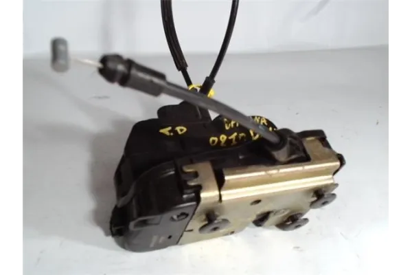 Recambio de cierre electromagnetico trasero derecho para renault laguna ii (bg0) 1.9 dci (bg05) referencia OEM IAM 8200000658  