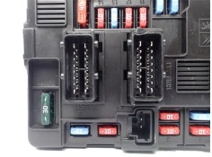 Recambio de caja fusibles/rele para citroen c3 1.1 i referencia OEM IAM 9650618480 T118470003K 