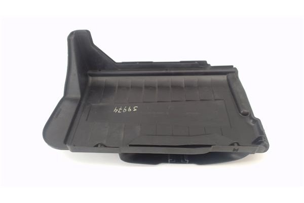Recambio de tapa bateria para mercedes-benz clase b (bm 246) 1.8 b 200 cdi (246.201) referencia OEM IAM A2465410005  