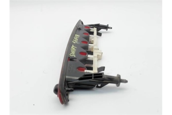 Recambio de luz central de freno para suzuki swift iii (sg) 1.5 referencia OEM IAM 3581063J0  