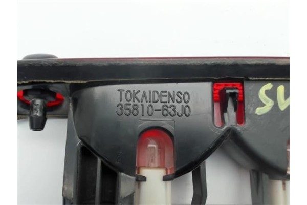 Recambio de luz central de freno para suzuki swift iii (sg) 1.5 referencia OEM IAM 3581063J0  