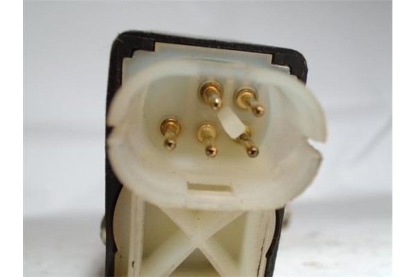 Recambio de cierre electromagnetico delantero izquierdo para opel corsa b 1.6 i 16v referencia OEM IAM 90452381 90449072 